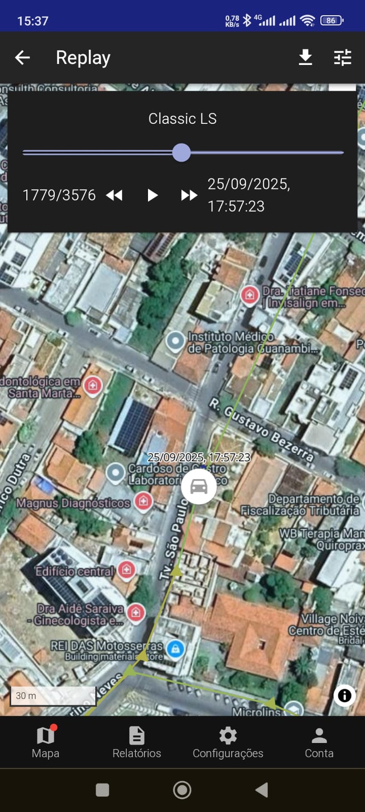 Exemplo de replay de rota no aplicativo de rastreamento